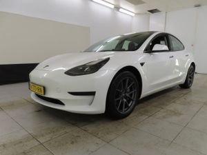 Tesla Model 3 Standard Range Plus 2021