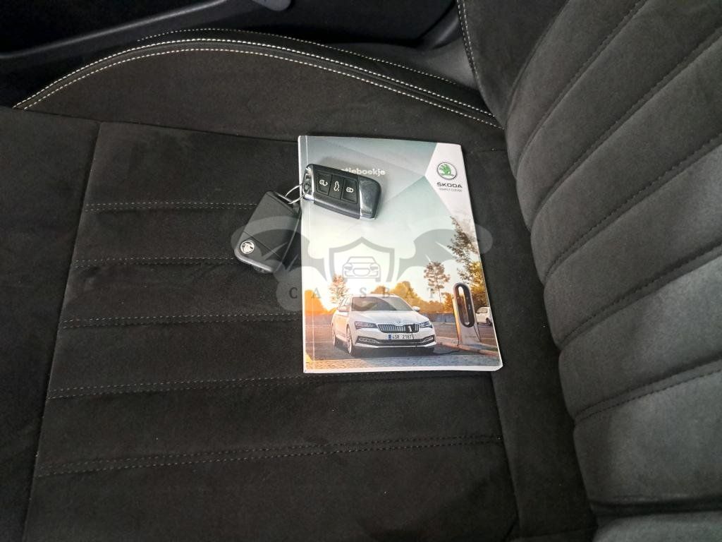 Skoda Superb Combi 1.4 TSI Edition Plus 2021