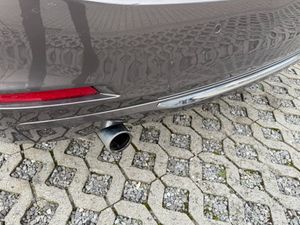 BMW 3 Series 318d Luxury 2012