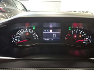 Peugeot 208 1.2i Active 2022