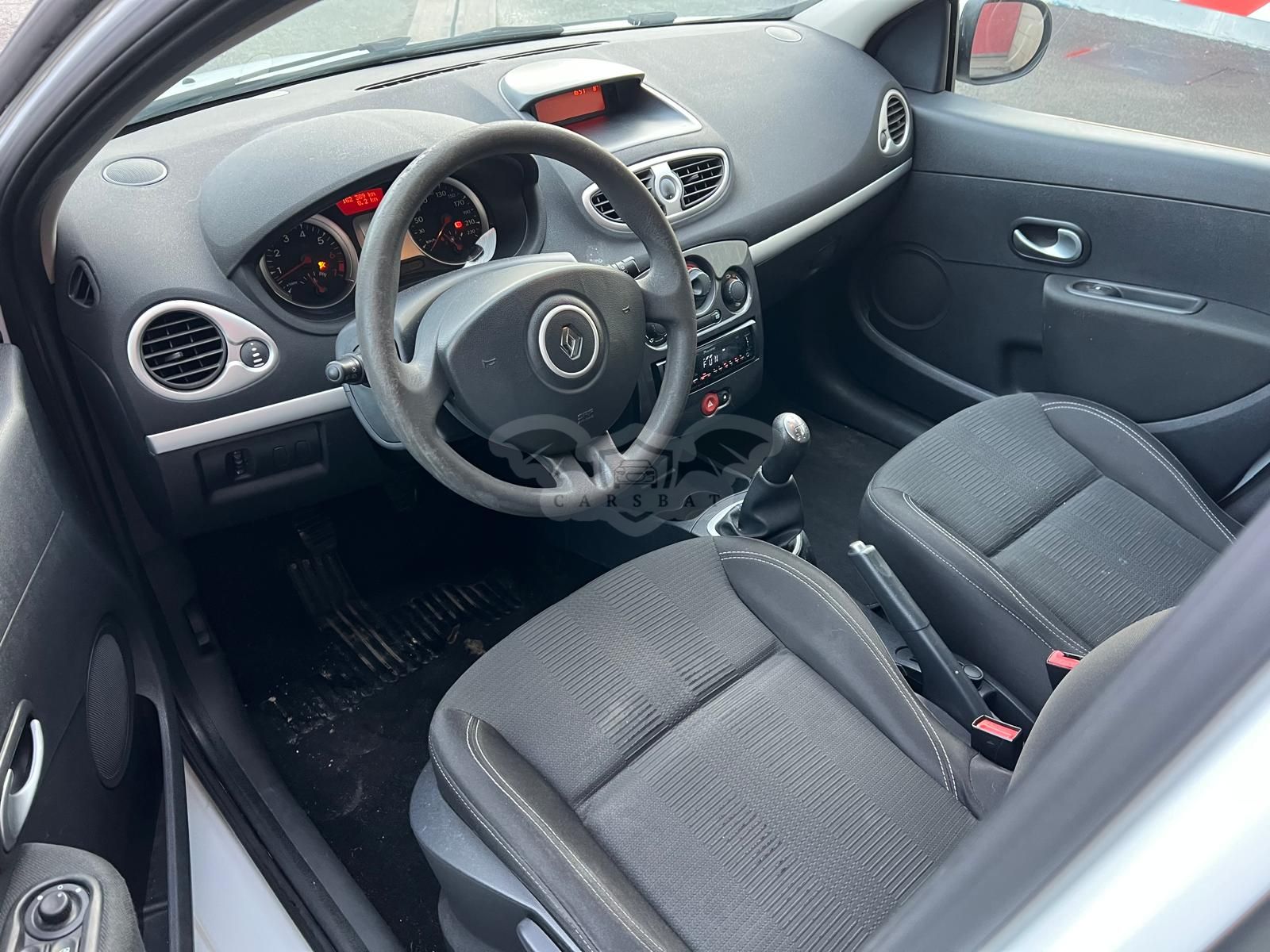 Renault Clio 1.2i Expression 2011