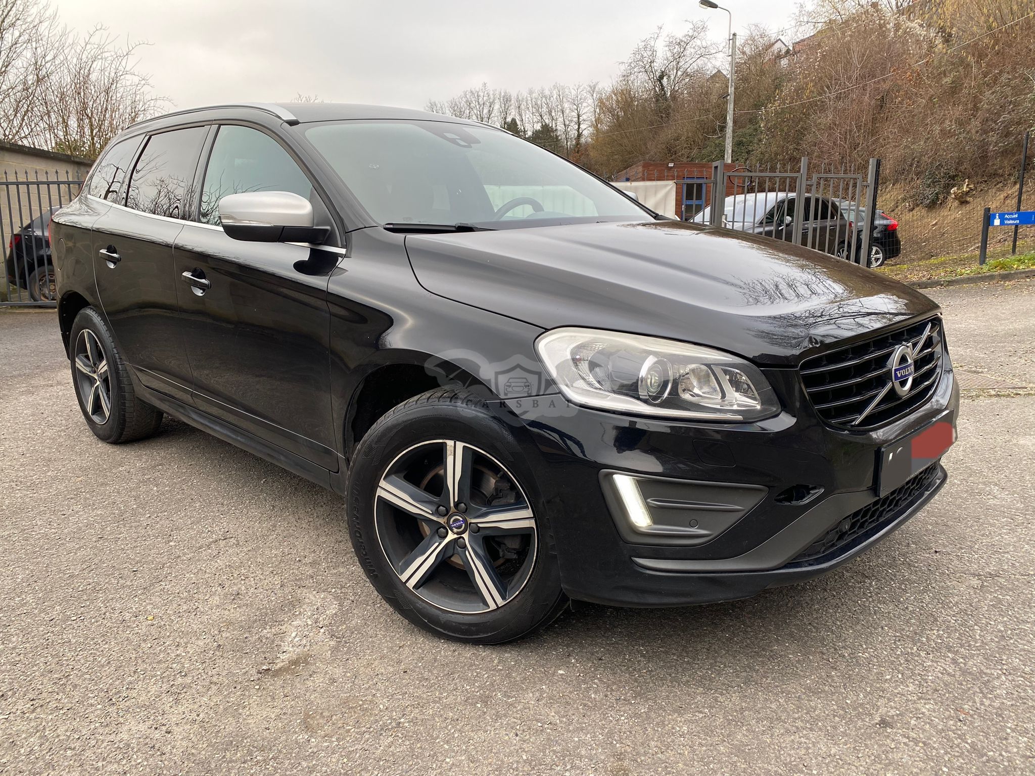 Volvo XC60 D4 Momentum R-design 2017