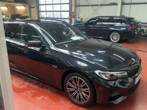 BMW 3 Series Touring 330e M Sport 2022