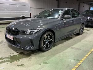 BMW 3 Series 330e 2022