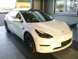 Tesla Model 3 Long Range Performance 2021