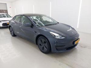 Tesla Model 3 Standard Range Plus 60 kWh 2023