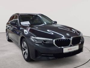 BMW 5 Series Touring 520i 2023