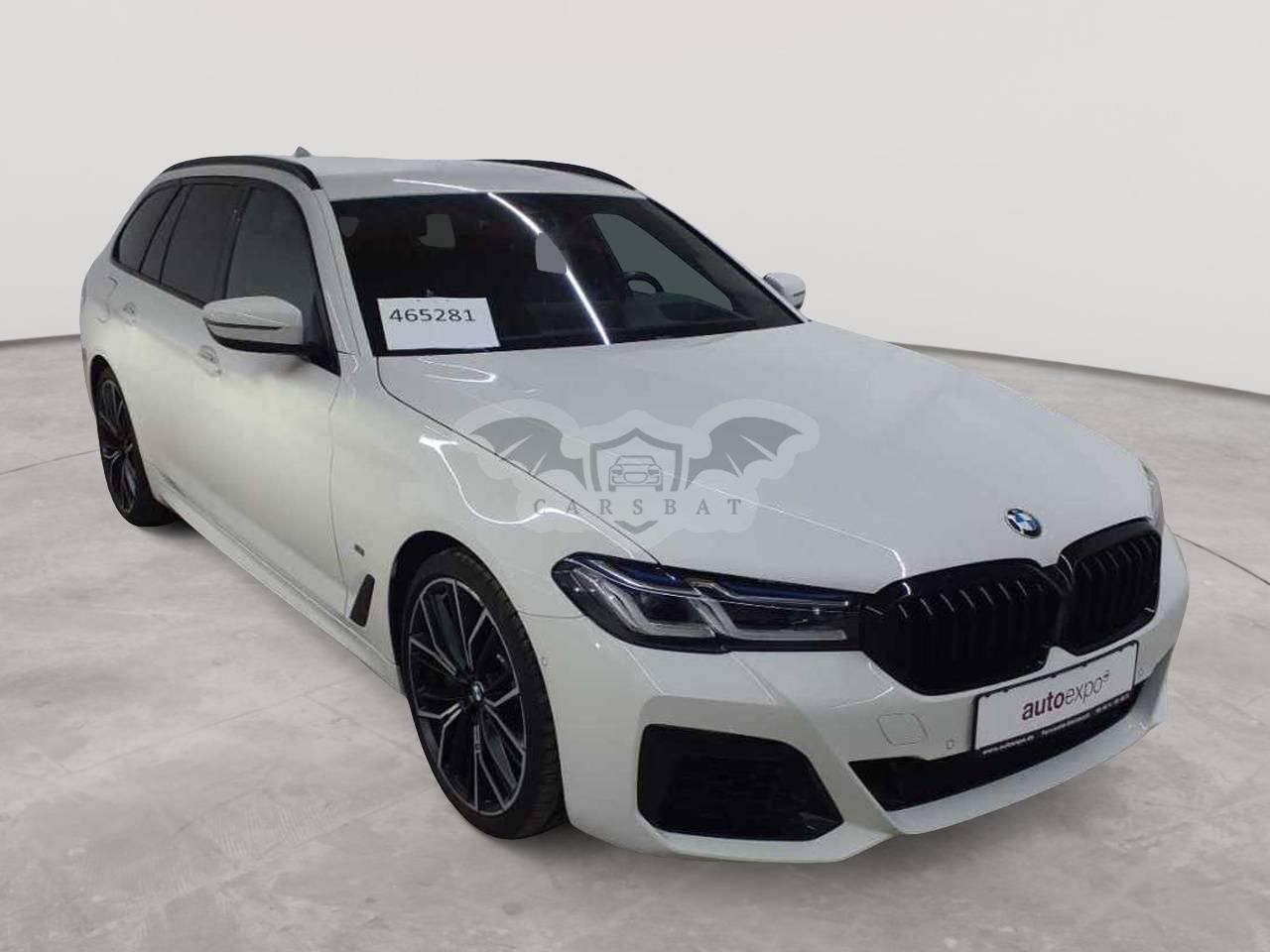 BMW 5 Series Touring 540i 2023