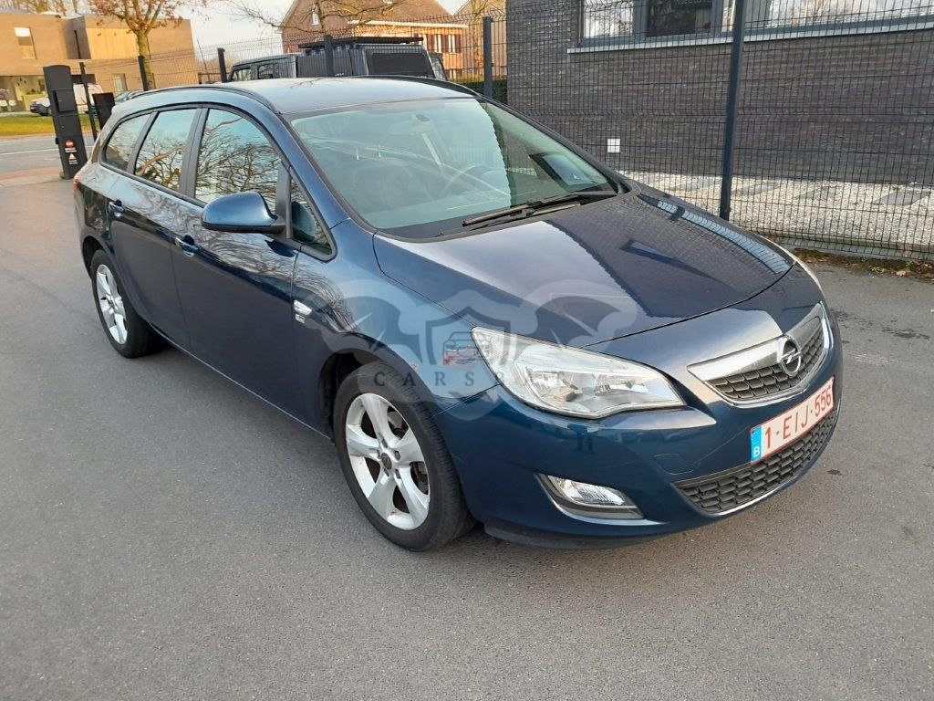Opel Astra Sports Tourer 1.6i 2012