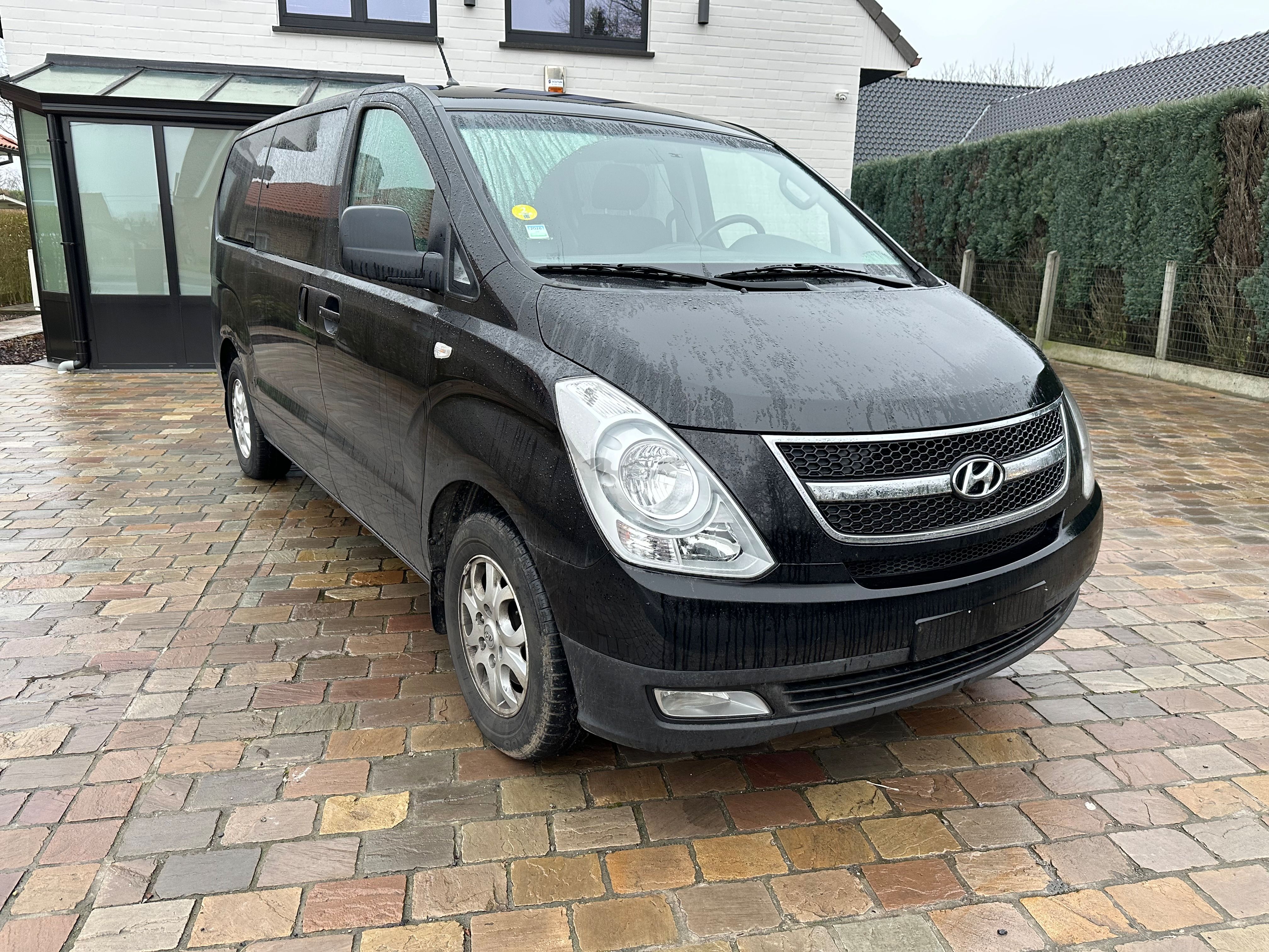 Hyundai H1 2.5 2012
