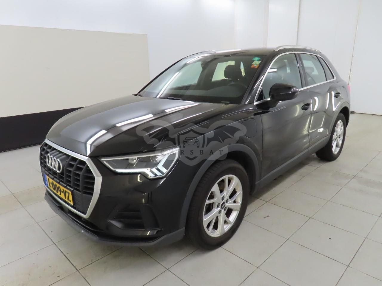 Audi Q3 45 TFSIe Business 2021