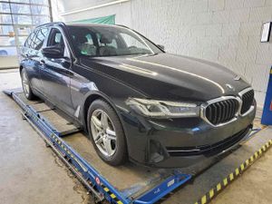 BMW 5 Series Touring 520d 2023