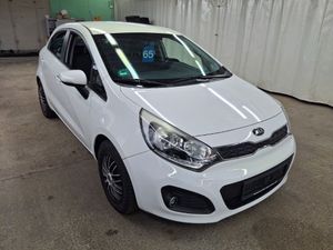 Kia Rio Spirit 2015