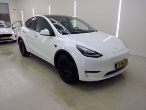 Tesla Model Y Long Range 75 kWh 2024
