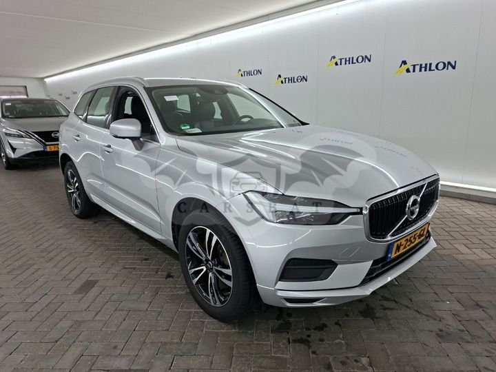 Volvo XC60 B5 Momentum 2021