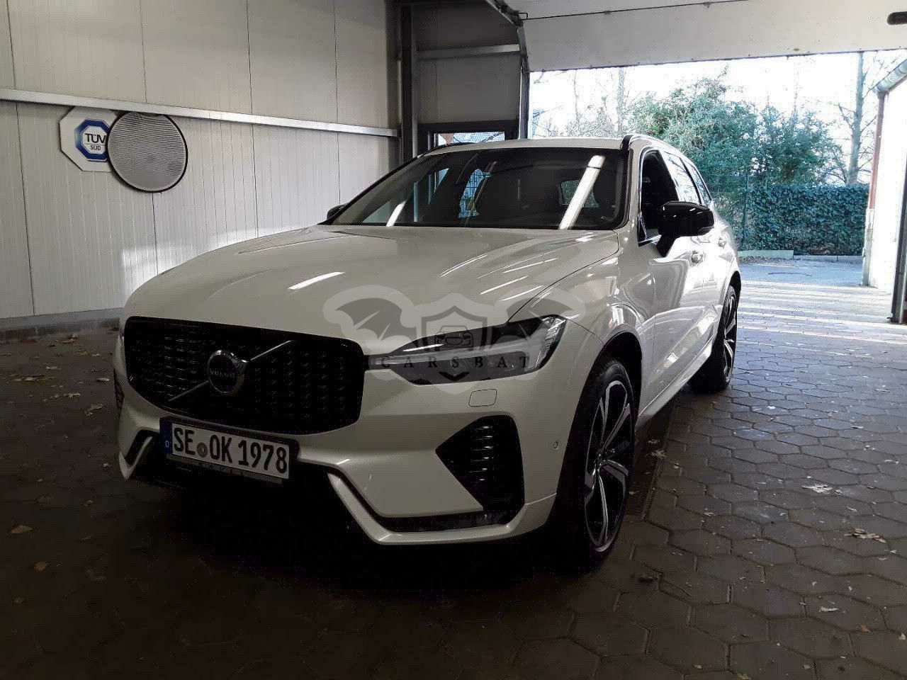 Volvo XC60 B4 Plus Dark 2023