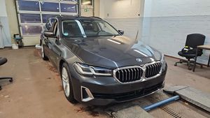 BMW 5 Series Touring 530e Luxury 2022