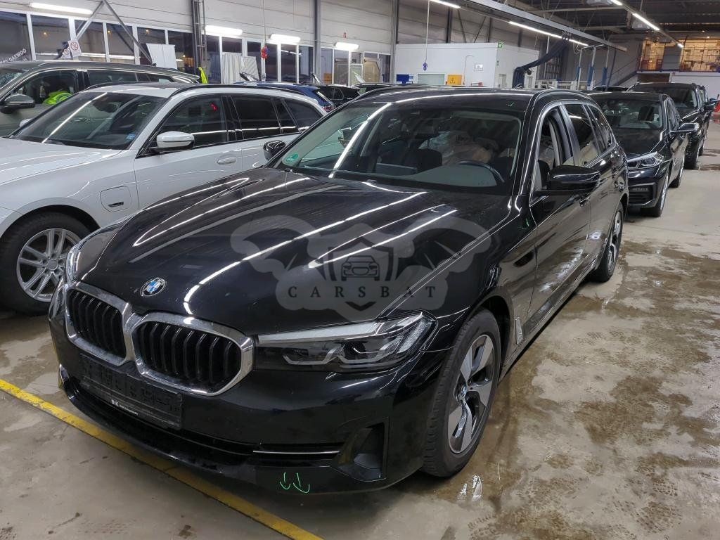 BMW 5 Series Touring 520d 2021
