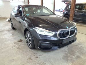 BMW 1 Series 118i Advantage 2023