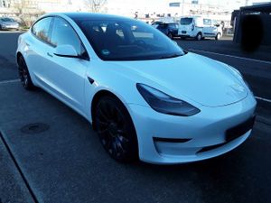 Tesla Model 3 Long Range Performance 2021