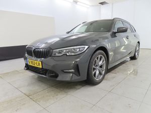 BMW 3 Series Touring 320i High Executive 2021