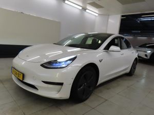 Tesla Model 3 Standard Range Plus 2020