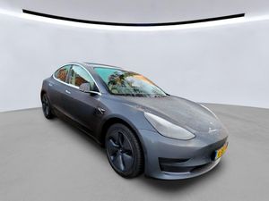 Tesla Model 3 Standard Range Plus 60 kWh 2020