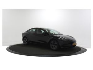 Tesla Model 3 Standard Range Plus 60 kWh 2022