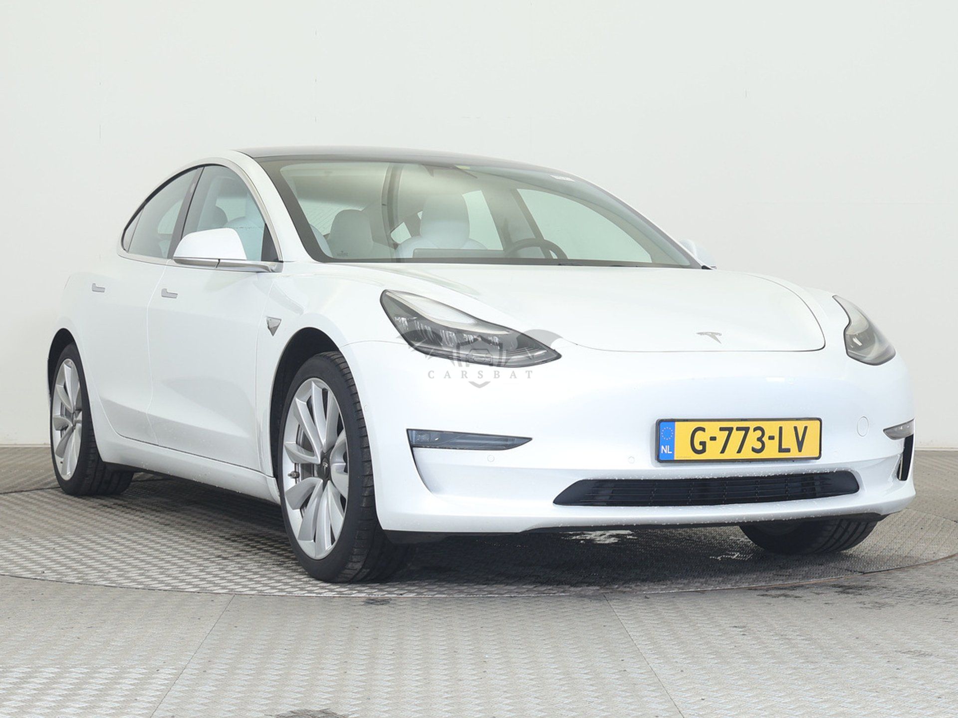 Tesla Model 3 Standard Range Plus 60 kWh 2019