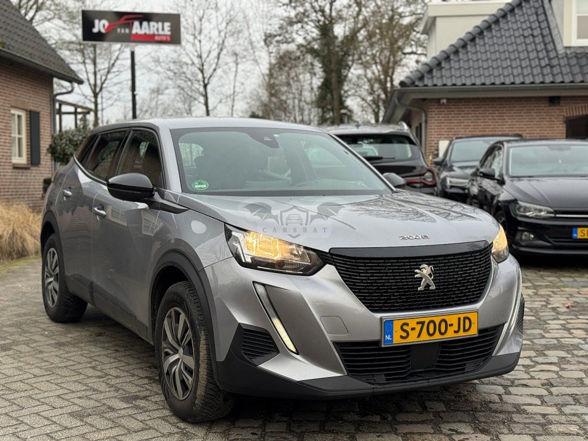 Peugeot 2008 1.2i Active 2023