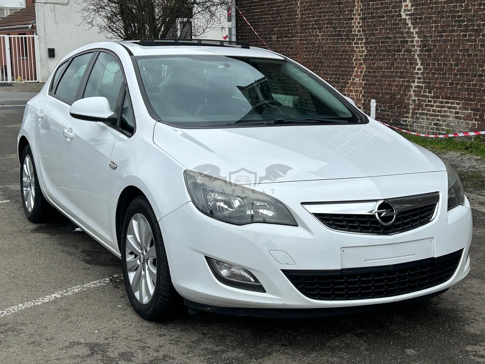 Opel Astra 1.7 CDTI Exclusive 2011