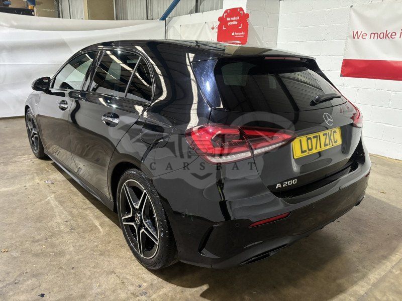 Mercedes-Benz A 200 AMG Line 2022