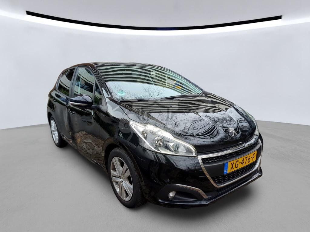 Peugeot 208 1.2i Signature 2019