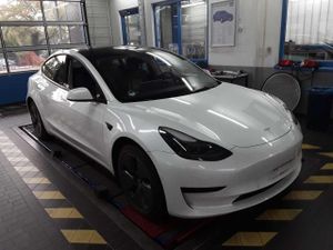 Tesla Model 3 Standard Range Plus 2021
