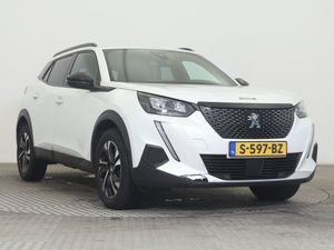 Peugeot 2008 1.2i Allure 2022