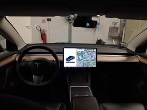 Tesla Model 3 Long Range 2021