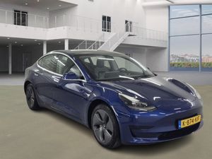Tesla Model 3 Standard Range Plus 60 kWh 2020