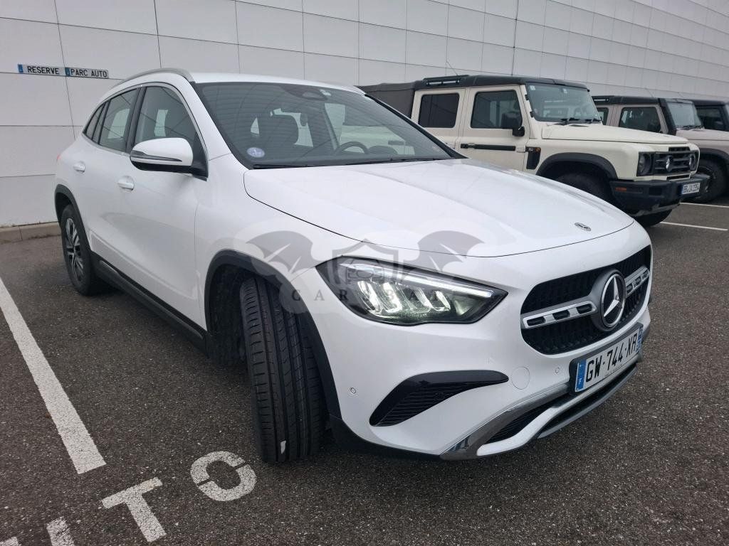 Mercedes-Benz GLA 200 progressive 2024