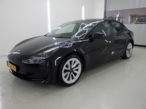 Tesla Model 3 Standard Range Plus 60 kWh 2023
