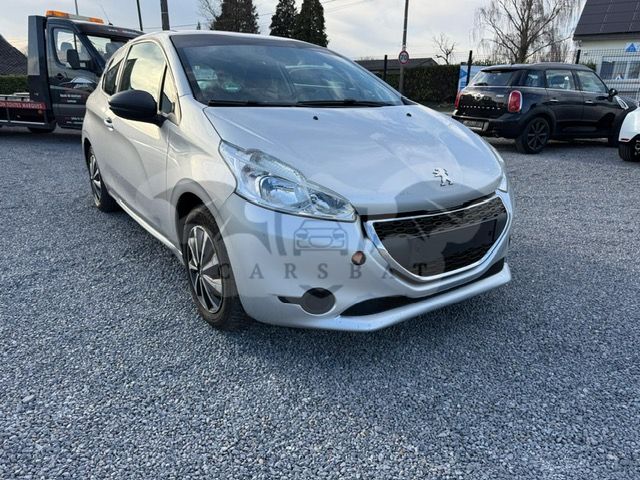 Peugeot 208 1.2i Active 2013