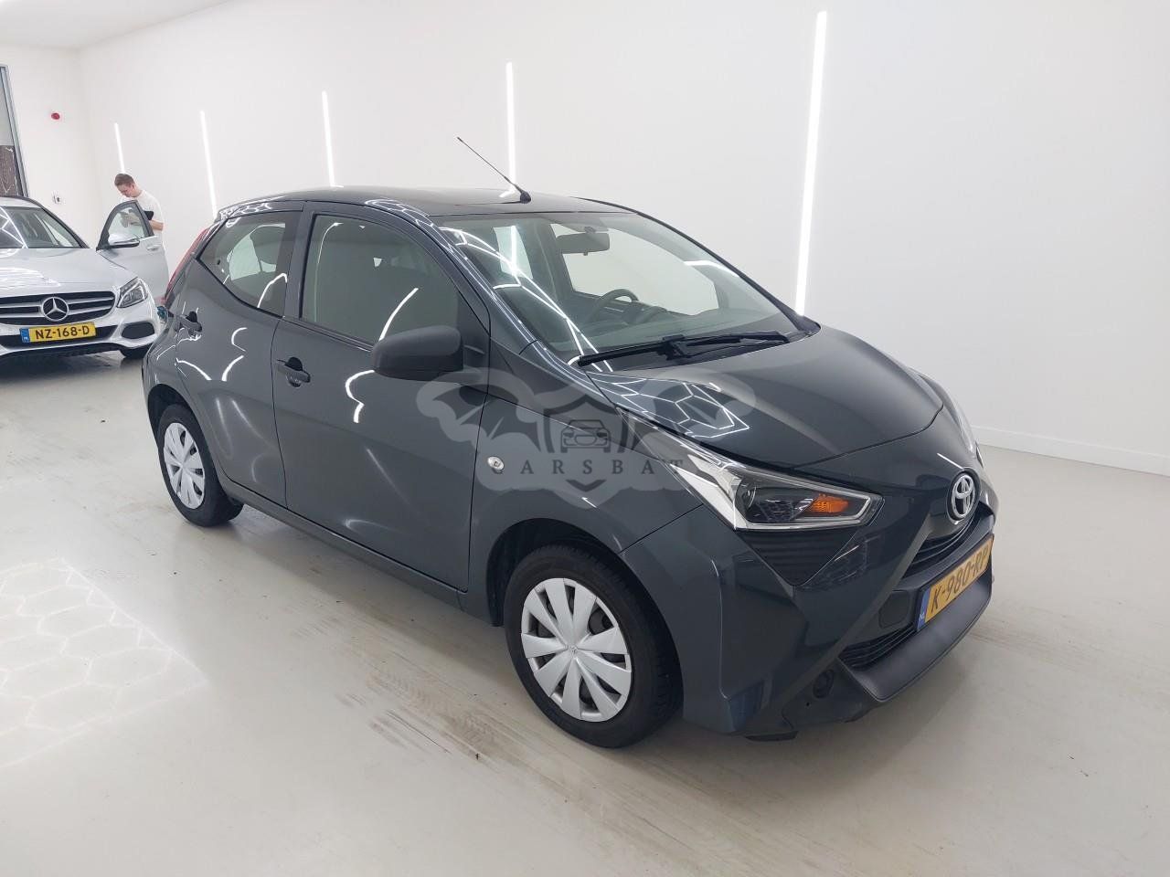 Toyota Aygo 1.0 VVT-i X-Fun 2021