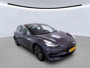 Tesla Model 3 Standard Range Plus 2022