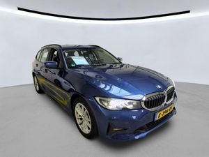 BMW 3 Series Touring 318i 2021