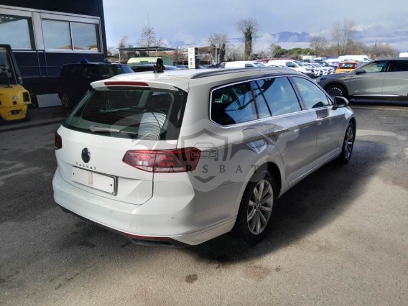 Volkswagen Passat Variant 2.0 TDI Business 2022