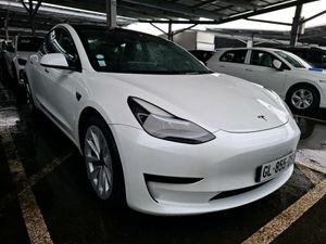 Tesla Model 3 Standard Range Plus 2022