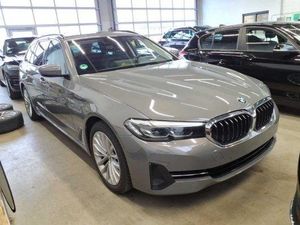 BMW 5 Series Touring 530e 2021