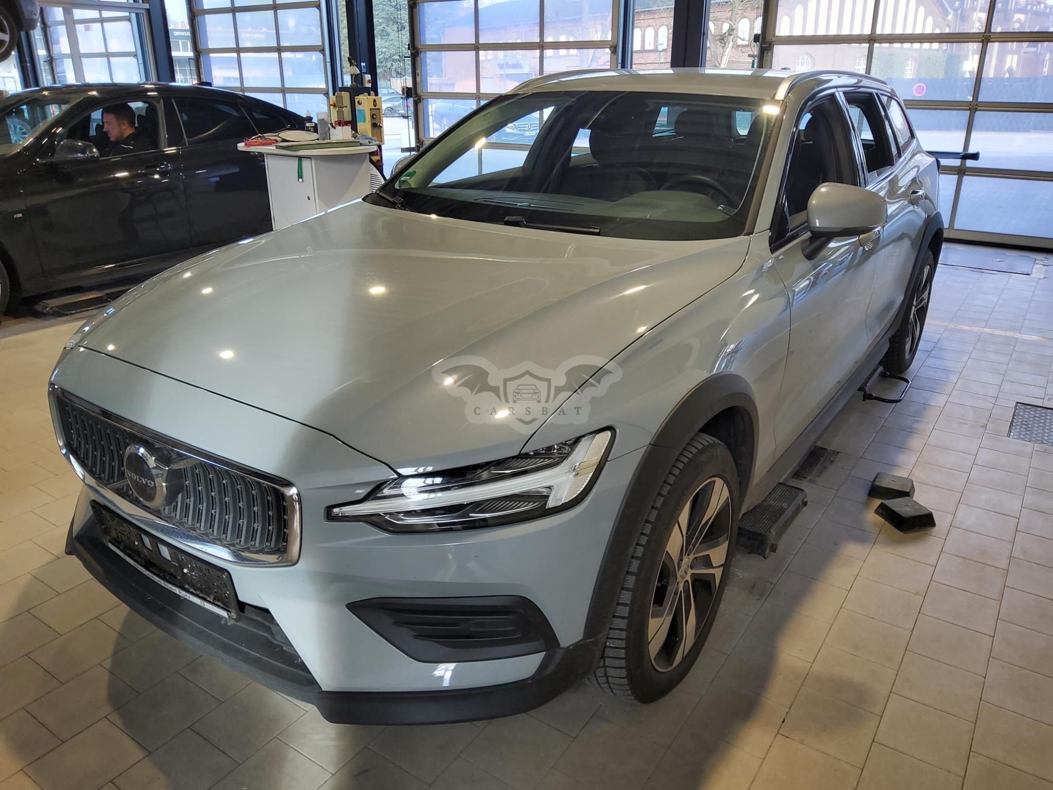 Volvo V60 Cross Country B4 Plus 2023