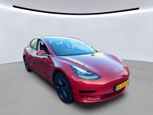 Tesla Model 3 Standard Range Plus 60 kWh 2020