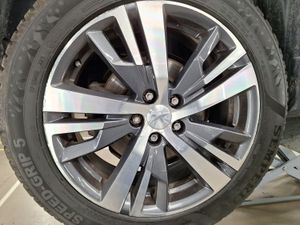 Peugeot 5008 1.5 HDI Allure 2021