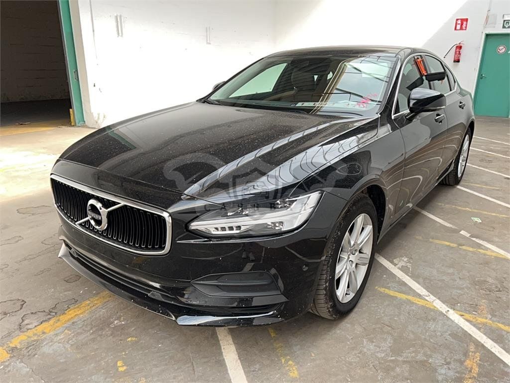 Volvo S90 D3 Momentum 2018